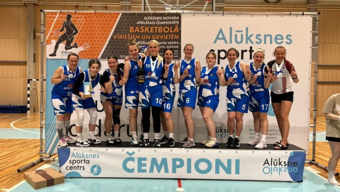 Smiltenes atklātais turnīrs basketbolā sievietēm