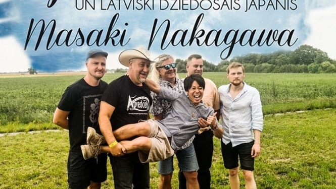 Grupa APVEDCEĻŠ un latviski dziedošais japānis MASAKI NAKAGAWA