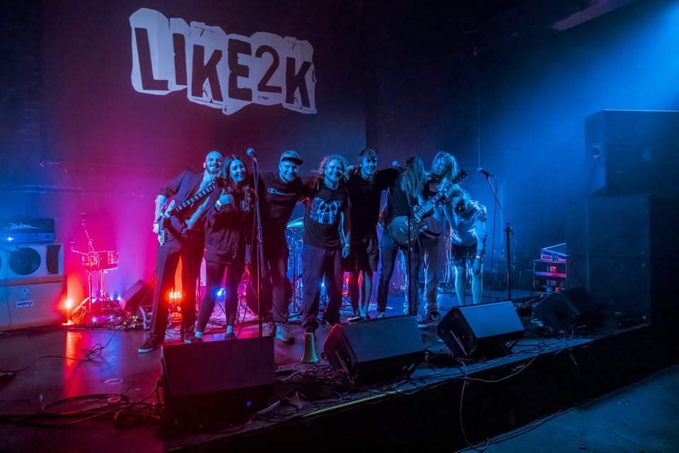 Grupa “Like2K”