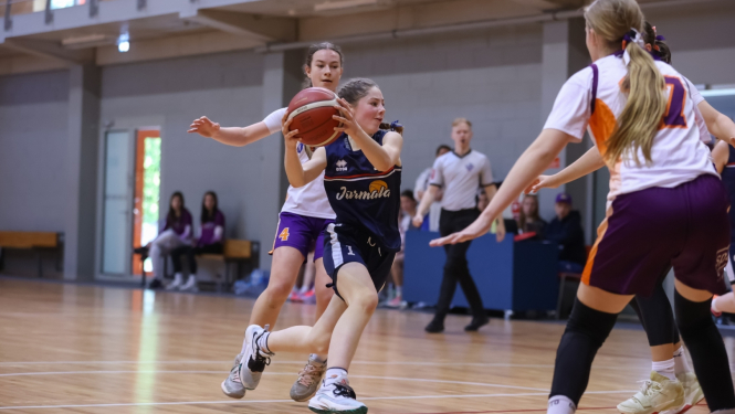 Latvijas Jaunatnes basketbola līgas spēle