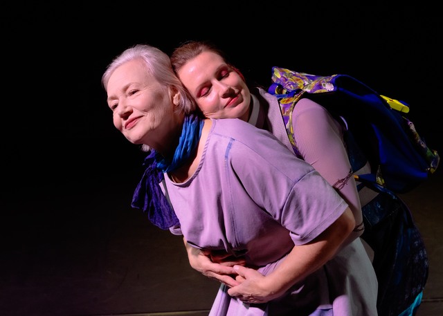 Dirty Deal Teatro viesizrāde ar aktrisi Andu Albuži | 23 HROMOSOMAS