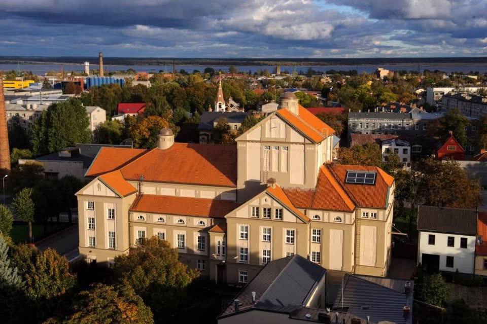EKSKURSIJA LIEPĀJAS TEĀTRĪ | LV valodā