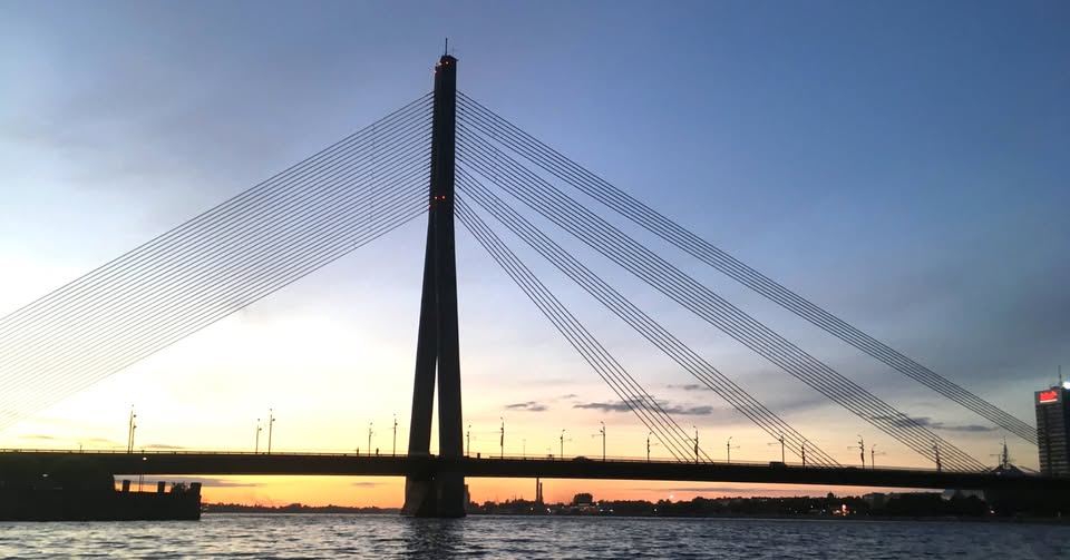 Ekskursija pa Daugavas promenādi